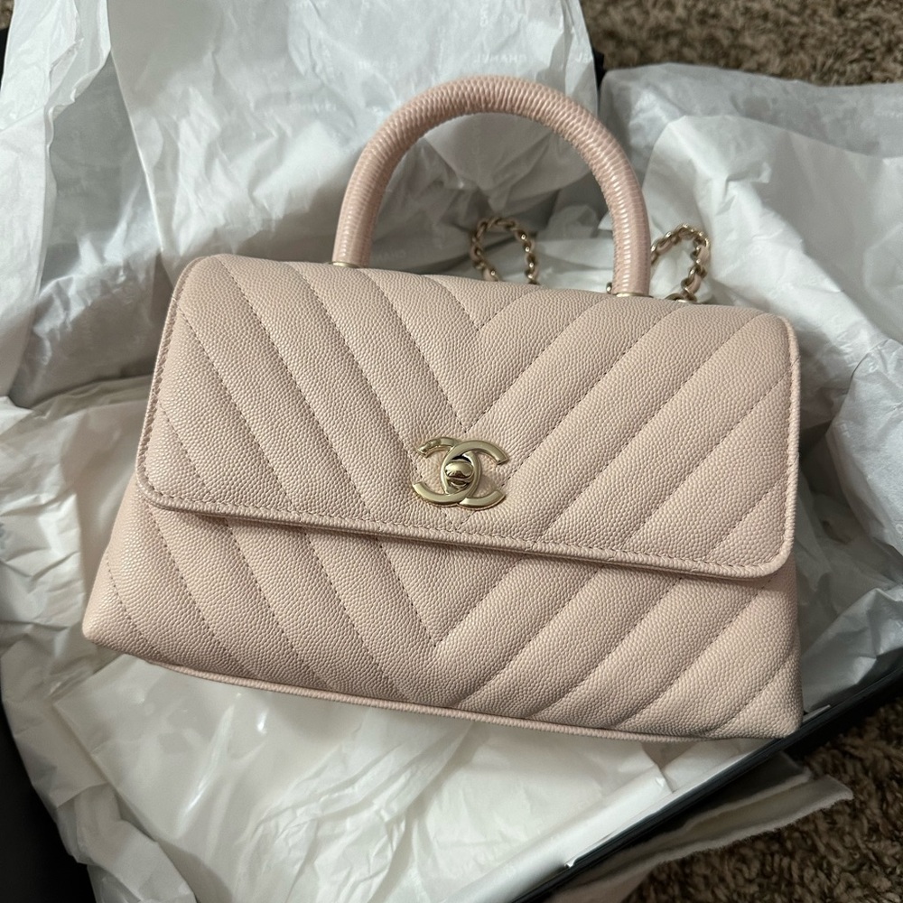 Rare Chanel Pink coco handle 20A Quilted Women's Bag